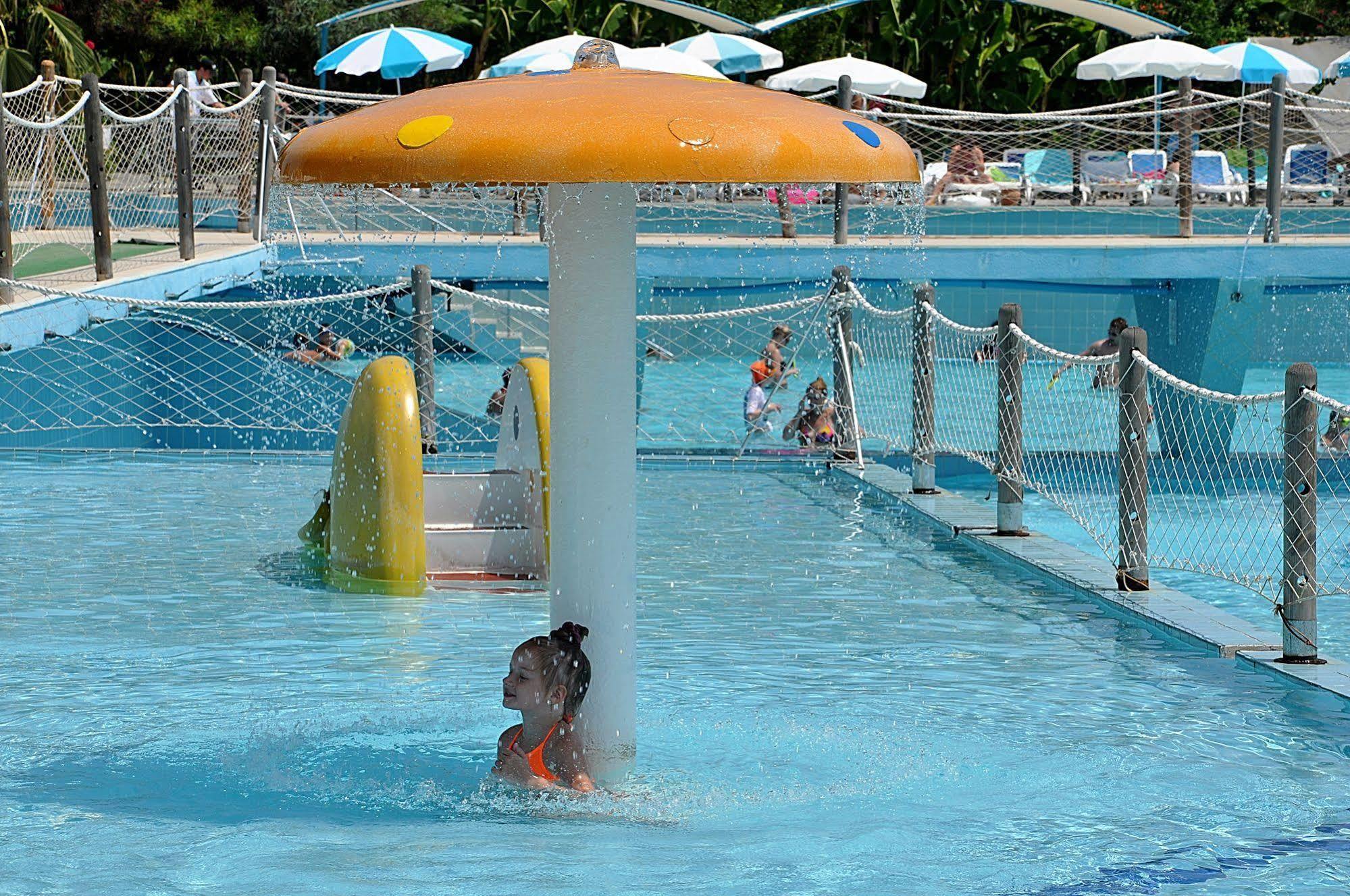 Daima Resort Hotel Кемер Екстериор снимка